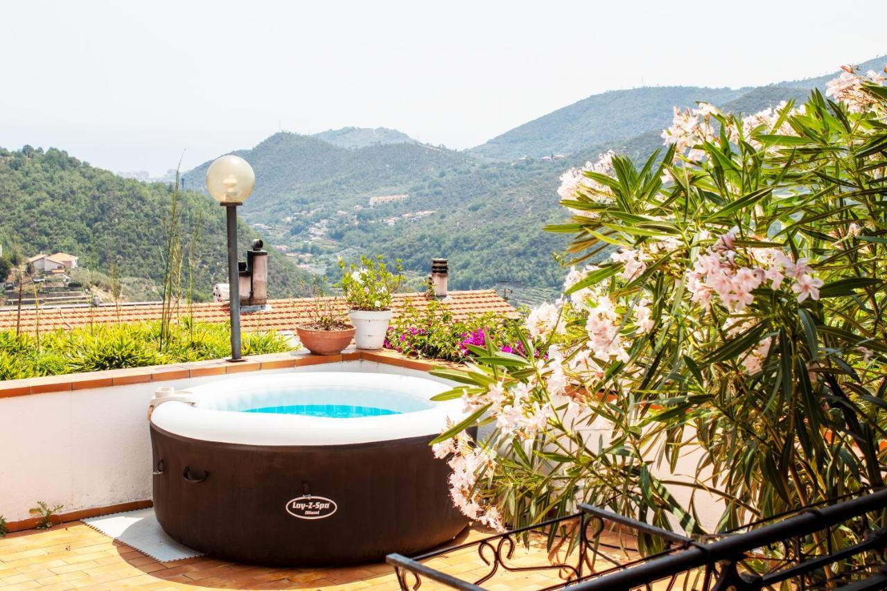 Ampi Terrazzi E Parcheggio - Relax In Villa Bardino Nuovo Exterior photo